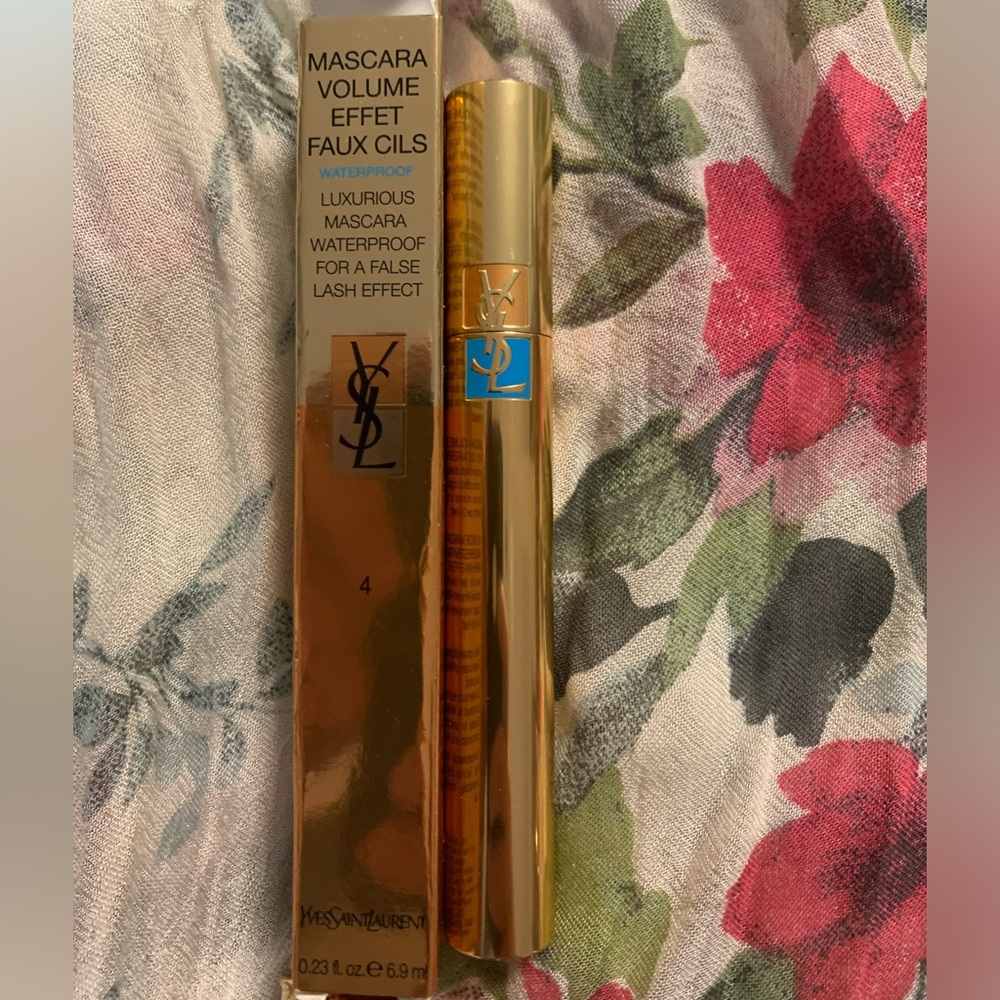 YSL Mascara #4 waterproof color: blue majorelle